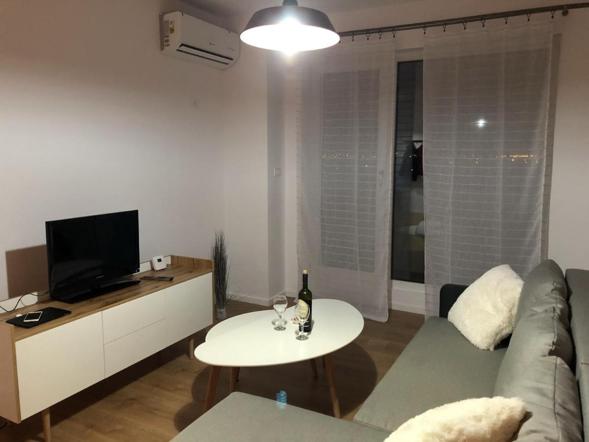 Chronos Apartment - Modern And Stylish Temešvár Exteriér fotografie